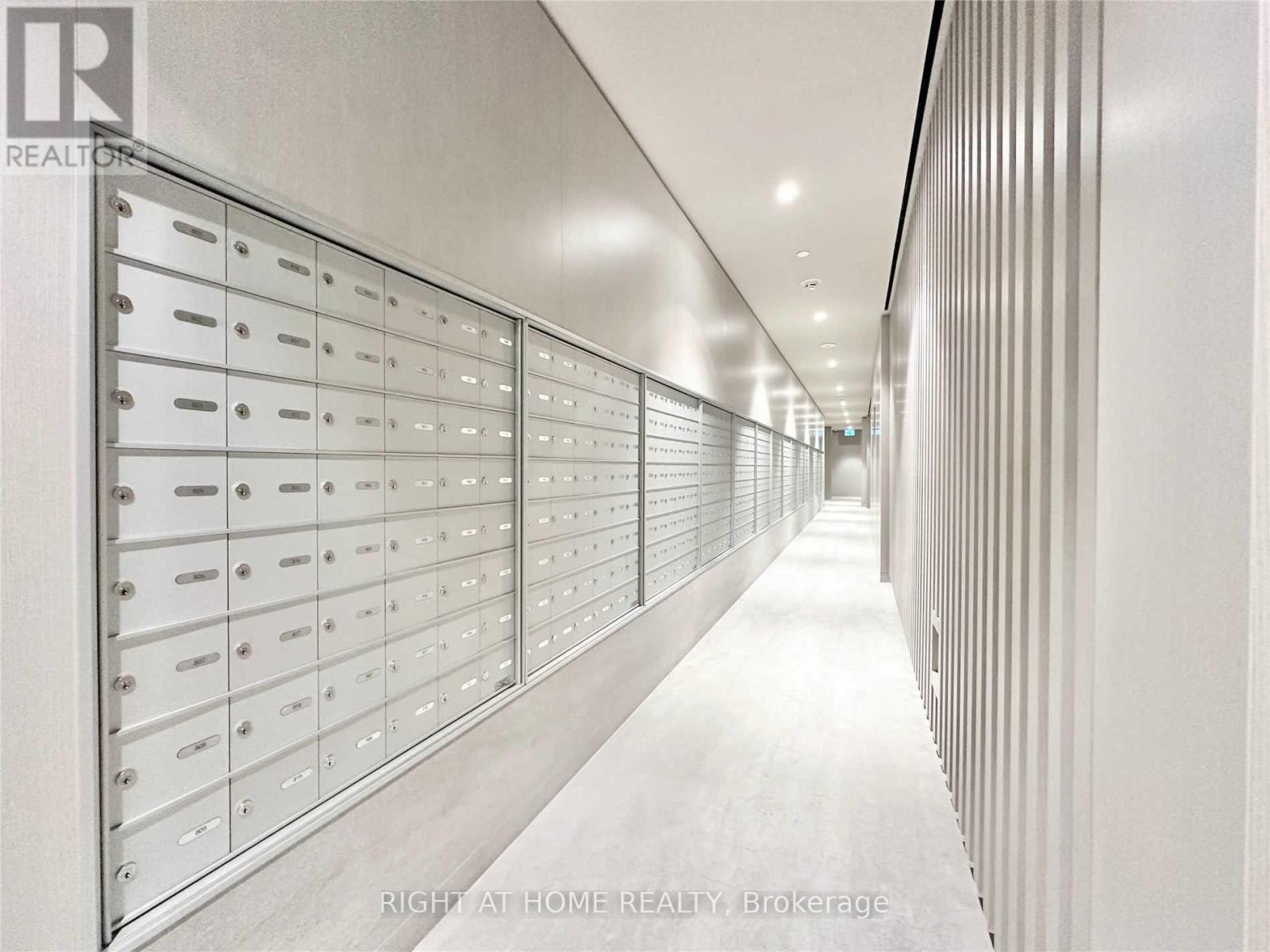 2808 - 138 Downes Street, Toronto, Ontario  M5E 0E4 - Photo 17 - C12727972