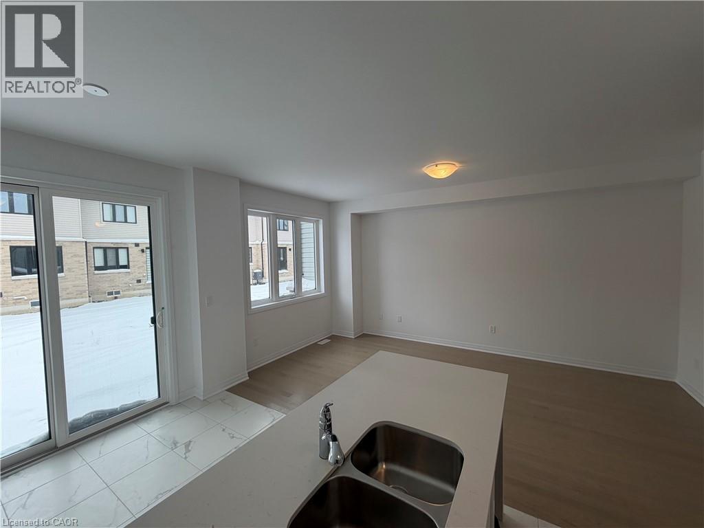 125 Manuel Street, Stratford, Ontario  N5A 0M1 - Photo 7 - 40791186