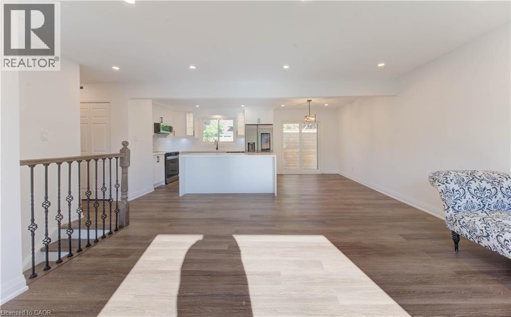 90 Culpepper Drive, Waterloo, Ontario  N2L 5S1 - Photo 4 - 40795418