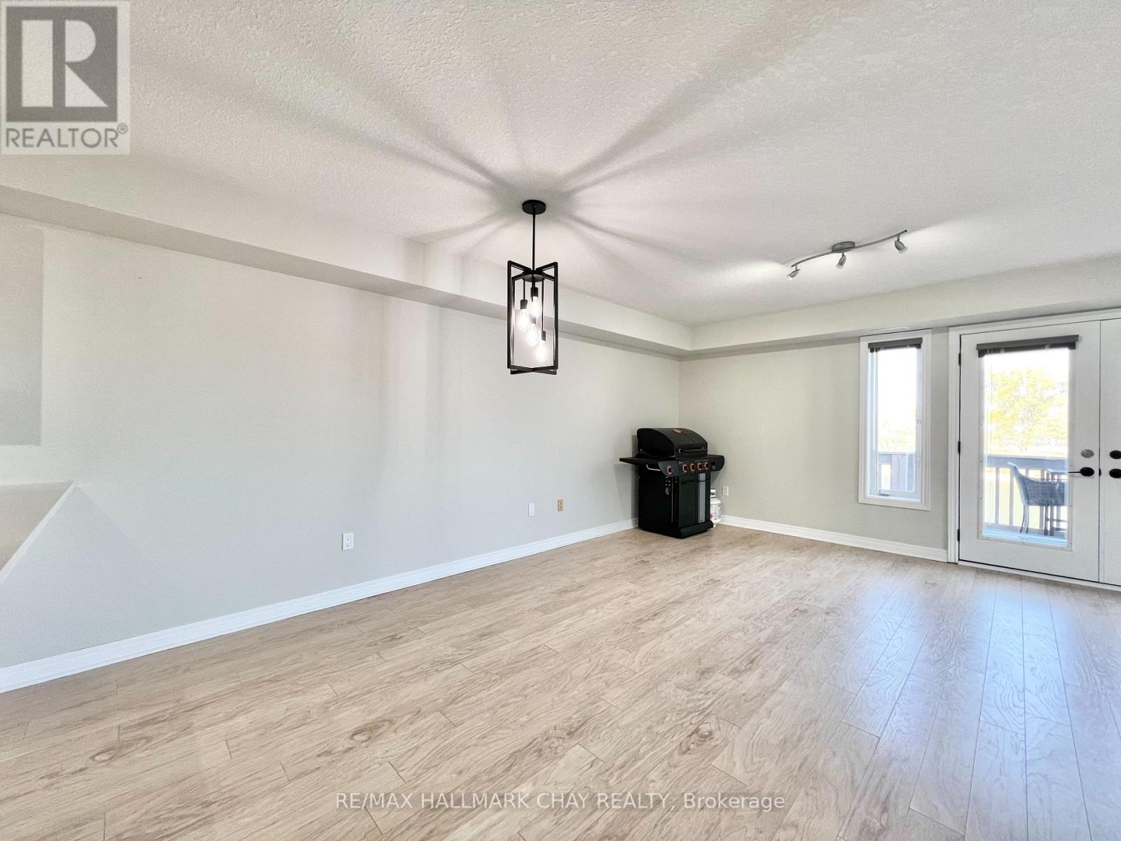 3c - 194 River Road E, Wasaga Beach, Ontario  L9Z 2L6 - Photo 11 - S12727976