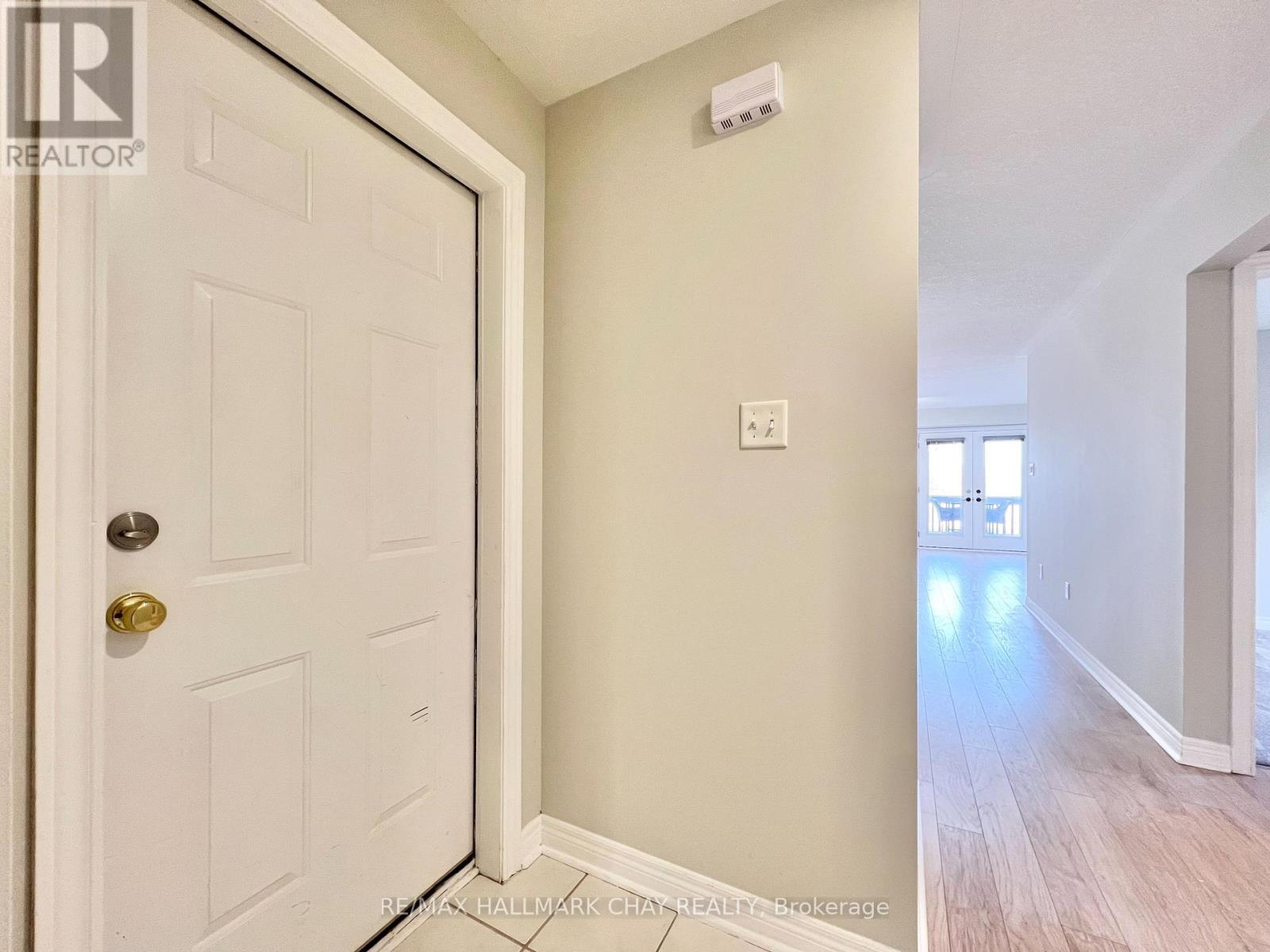 3c - 194 River Road E, Wasaga Beach, Ontario  L9Z 2L6 - Photo 3 - S12727976