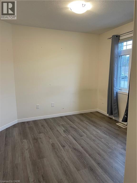 11 Hackberry Lane, Simcoe, Ontario  N3Y 0E1 - Photo 8 - 40800802