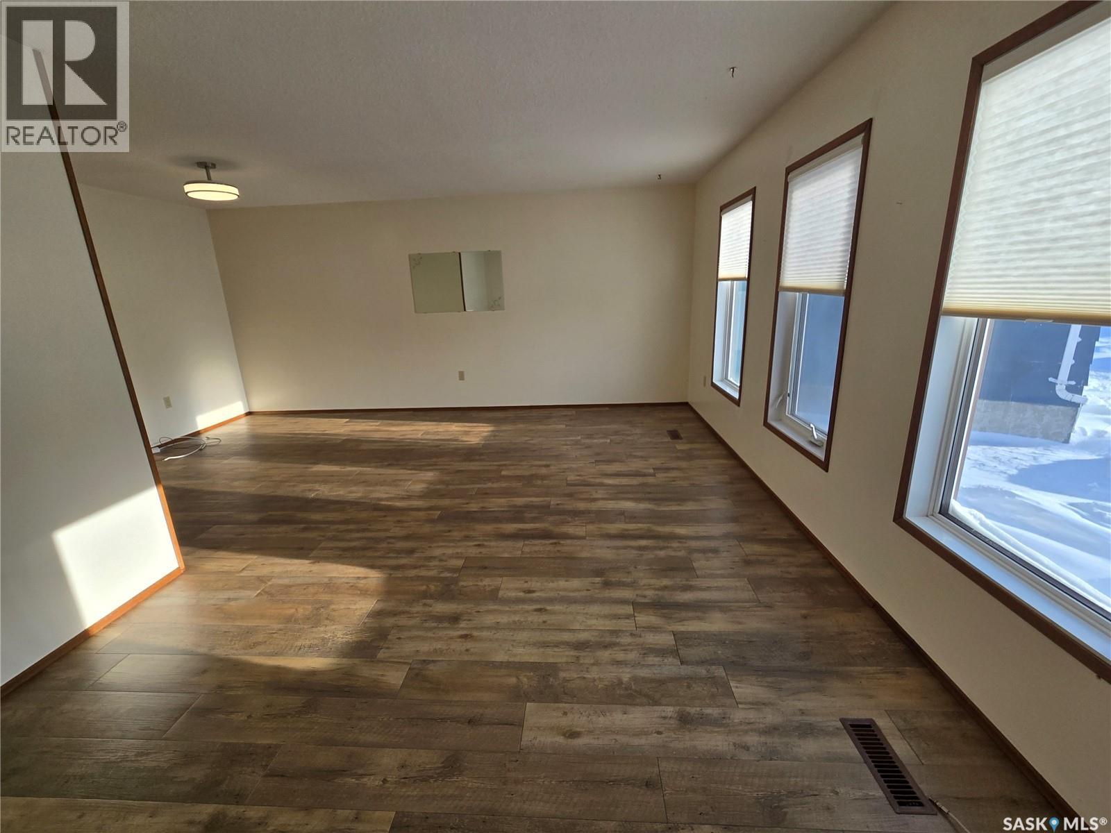 106 Alexander Bay, Kipling, Saskatchewan  S0G 2S0 - Photo 34 - SK025246