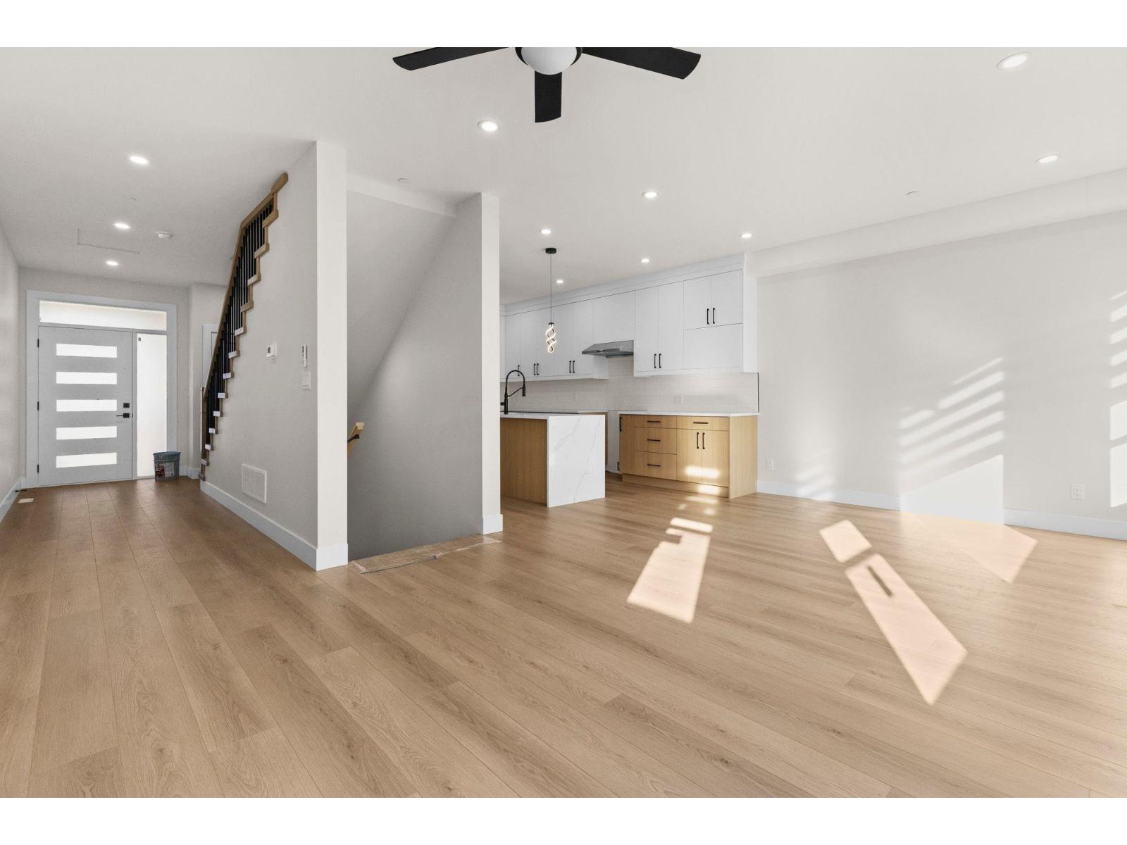 8546 Dunbar Way, Mission, British Columbia  V4S 0A7 - Photo 10 - R3081357