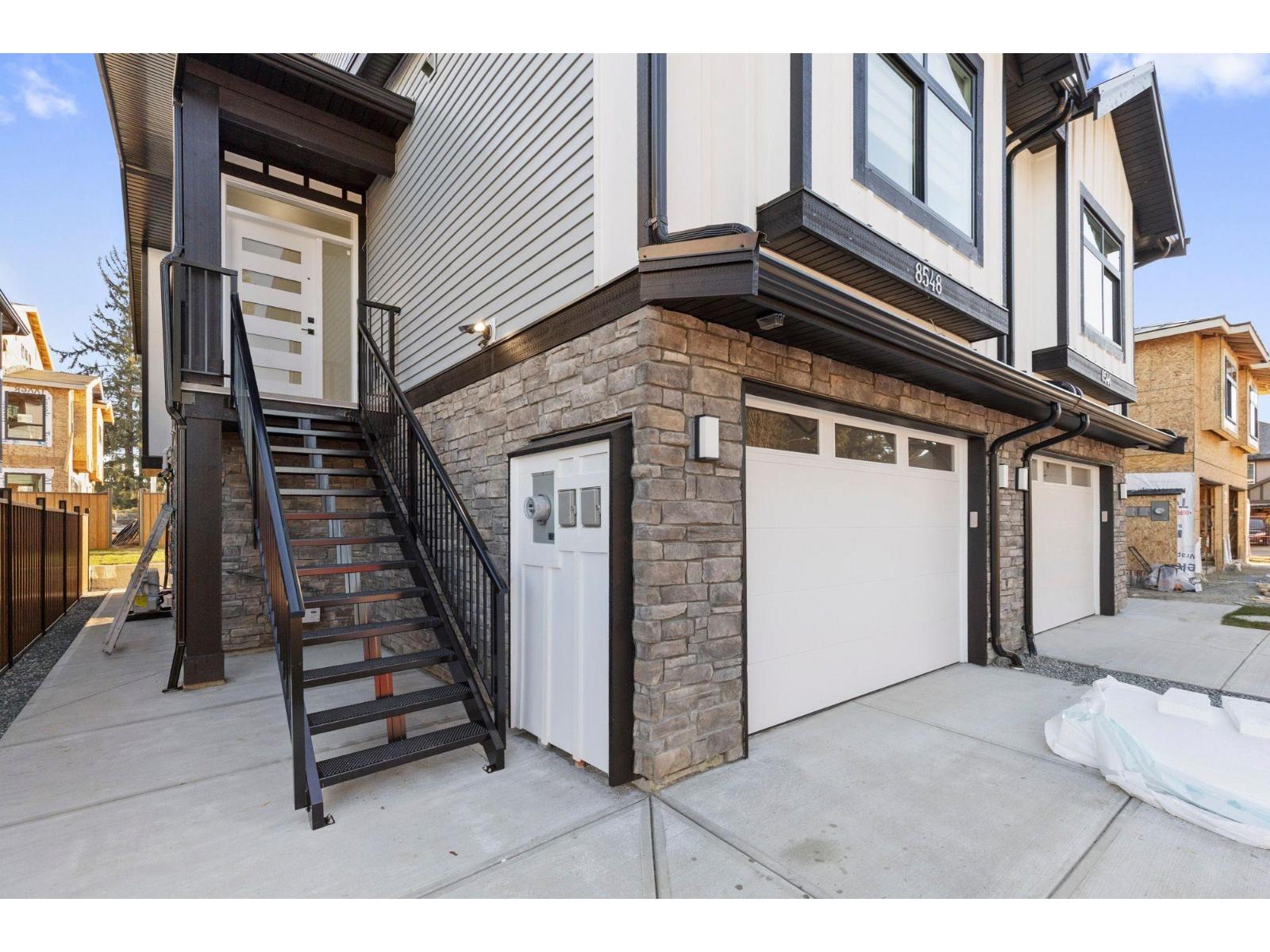 8548 Dunbar Way, Mission, British Columbia  V4S 0A7 - Photo 2 - R3081217