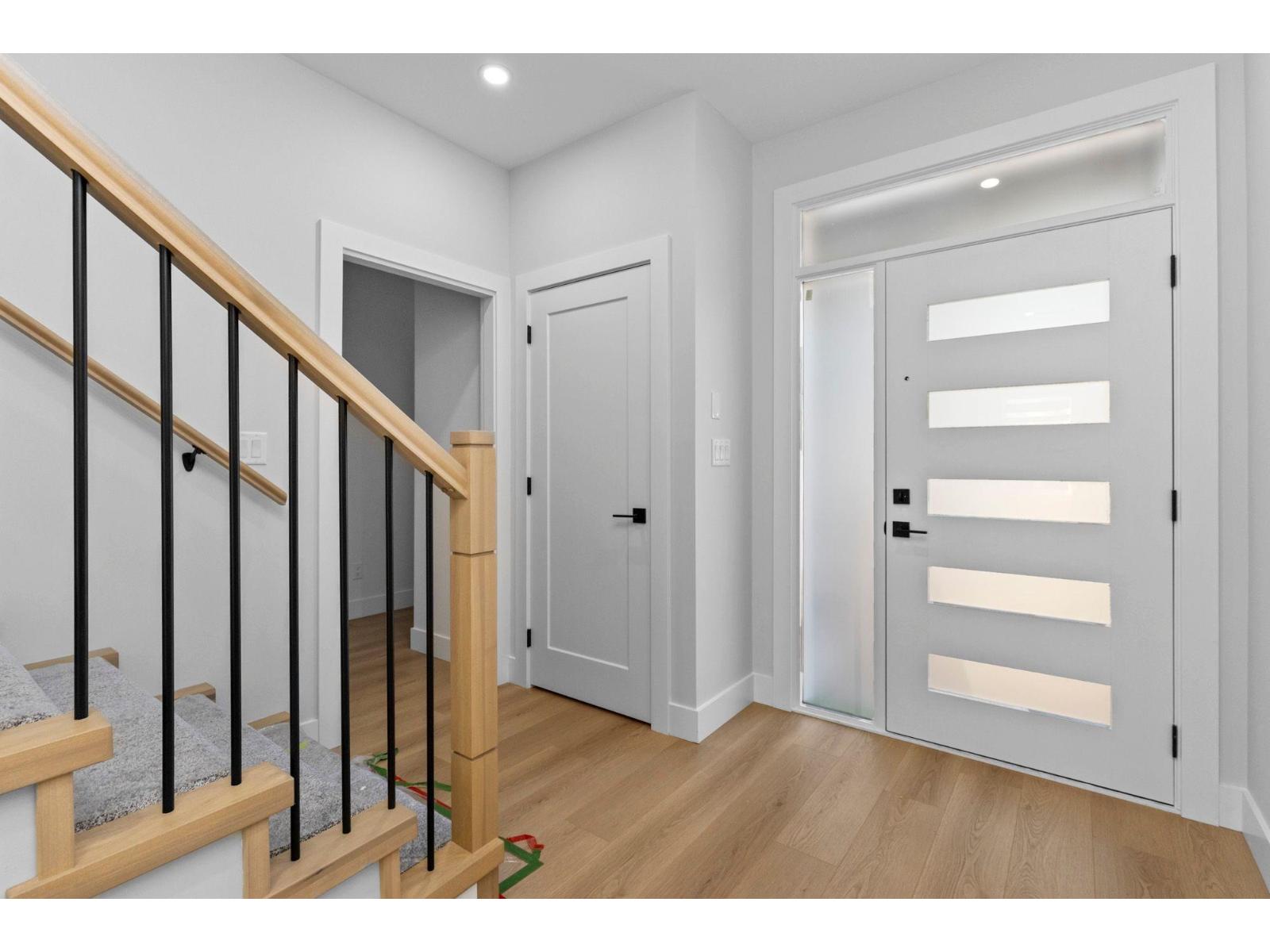 8548 Dunbar Way, Mission, British Columbia  V4S 0A7 - Photo 17 - R3081217