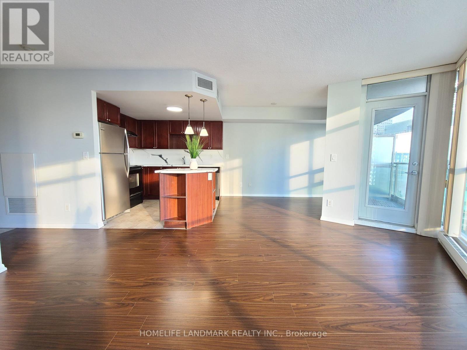 1303 - 18 Yonge Street, Toronto, Ontario  M2N 7J6 - Photo 9 - C12727982