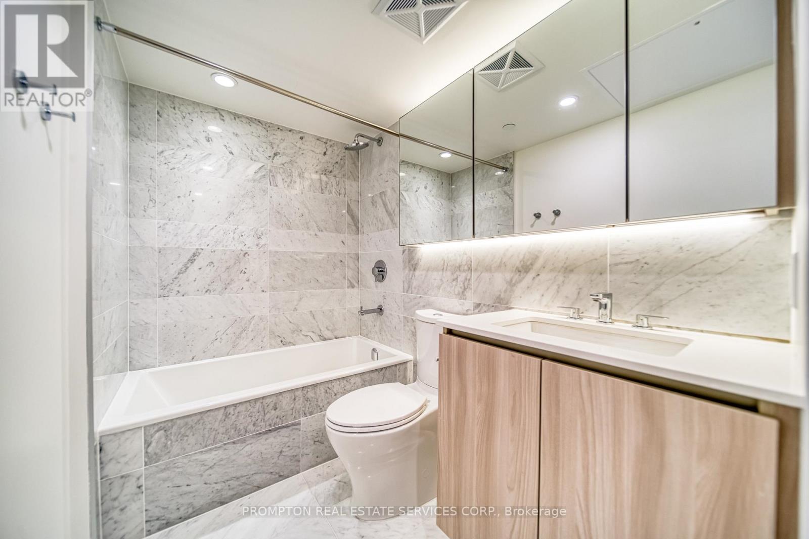 1002 - 19 Bathurst Street, Toronto, Ontario  M5V 0N2 - Photo 12 - C12727994