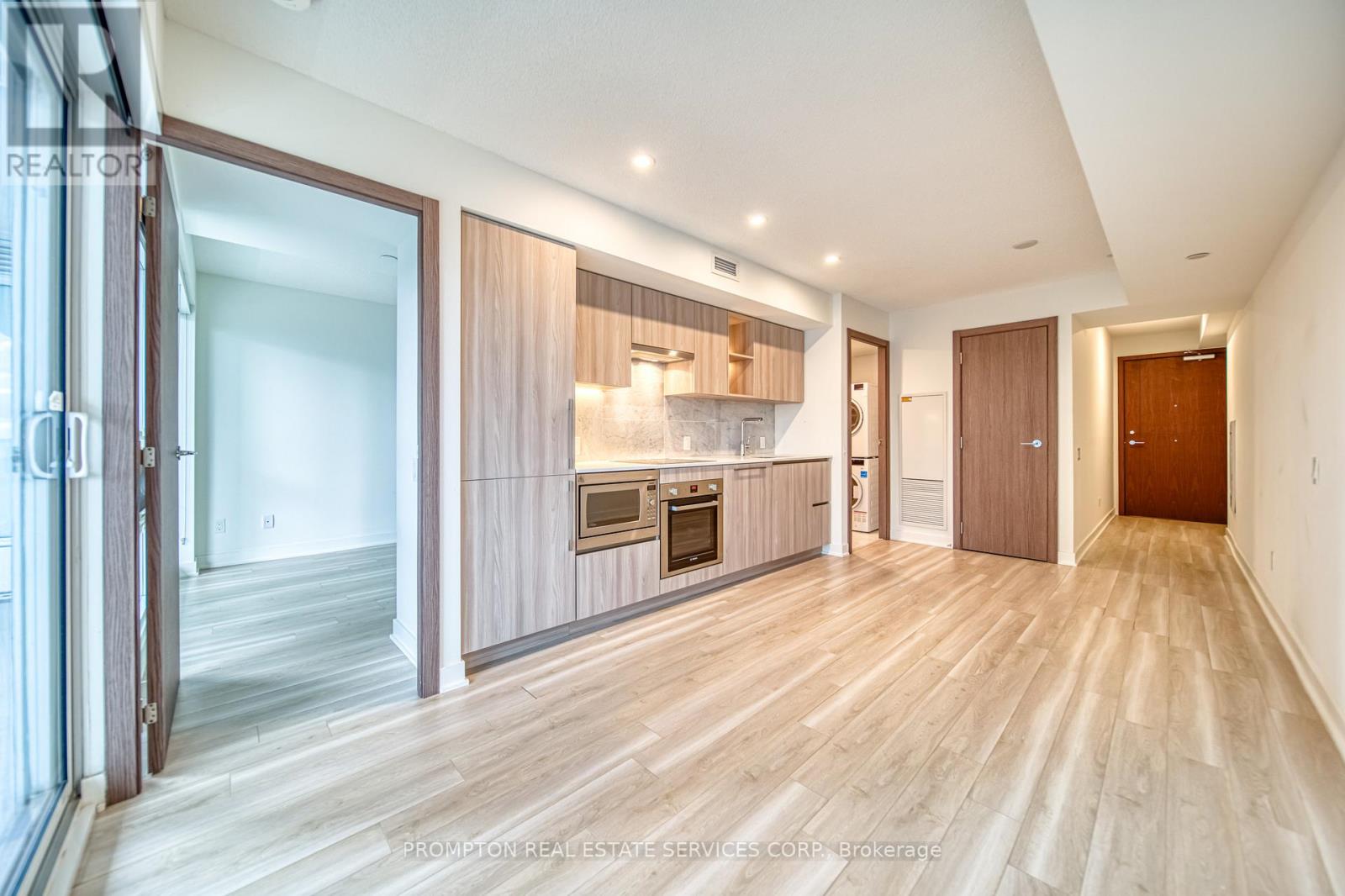 1002 - 19 Bathurst Street, Toronto, Ontario  M5V 0N2 - Photo 7 - C12727994