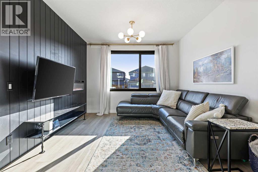 22 Wolf Creek Manor Se, Calgary, Alberta  T2X 3Z8 - Photo 4 - A2276875