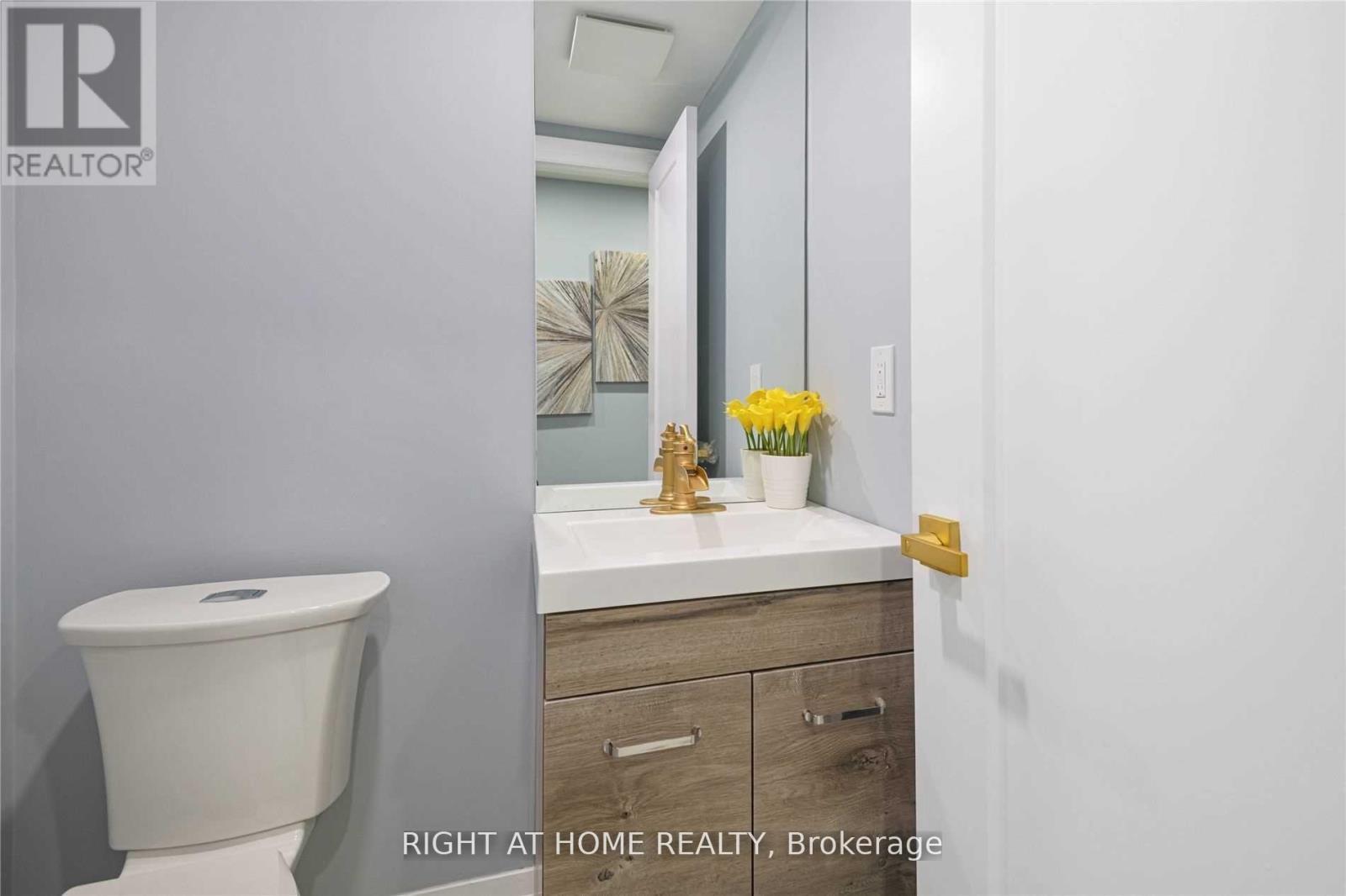 11 Michael Drive E, Richmond Hill, Ontario  L4C 5W6 - Photo 18 - N12727986