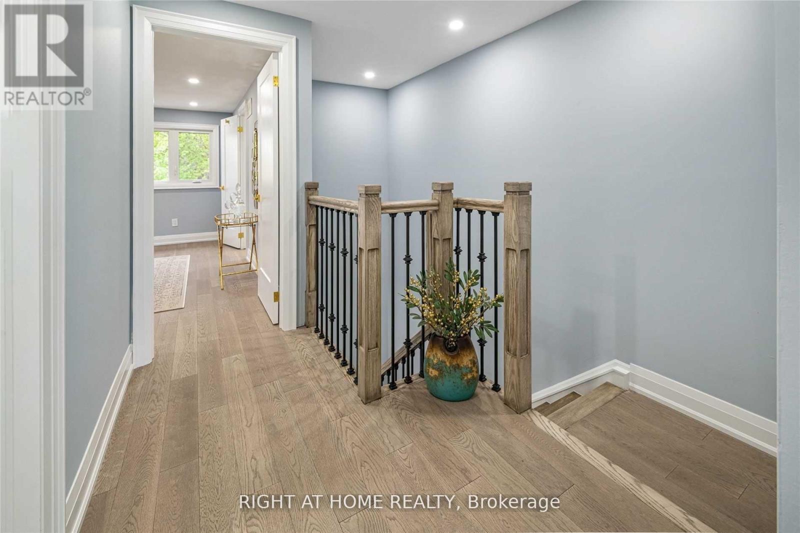 11 Michael Drive E, Richmond Hill, Ontario  L4C 5W6 - Photo 21 - N12727986