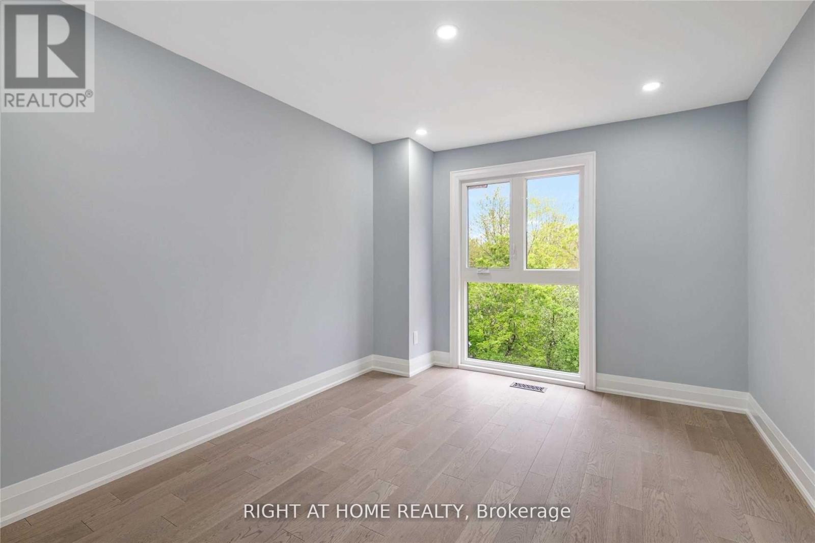 11 Michael Drive E, Richmond Hill, Ontario  L4C 5W6 - Photo 29 - N12727986