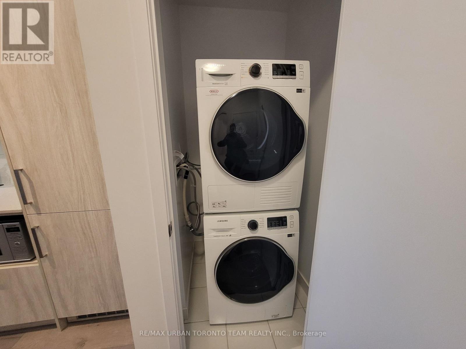 1611 - 10 Honeycrisp Crescent, Vaughan, Ontario  L4K 0M7 - Photo 11 - N12727998