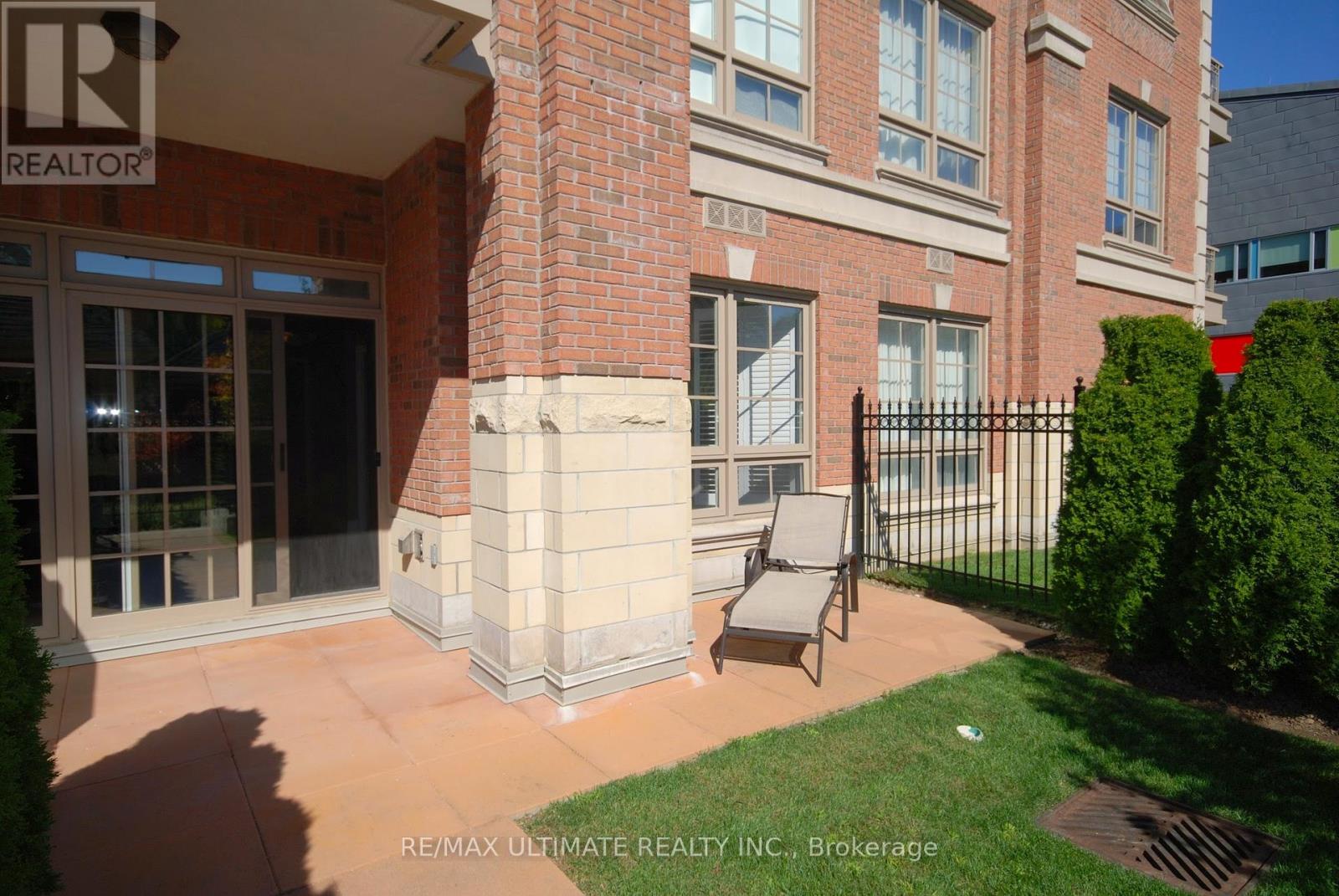 116 - 21 Burkebrook Place, Toronto, Ontario  M4G 0A2 - Photo 10 - C12713134