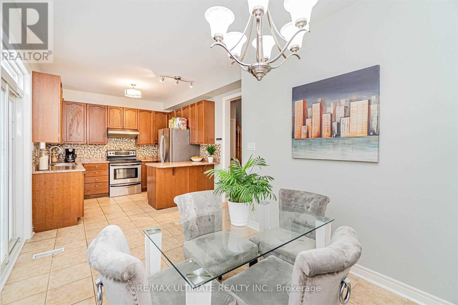 15 Windflower Road, Brampton, Ontario  L7A 0L9 - Photo 5 - W12727996