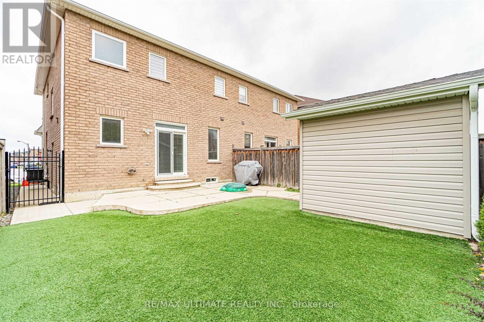 15 Windflower Road, Brampton, Ontario  L7A 0L9 - Photo 9 - W12727996