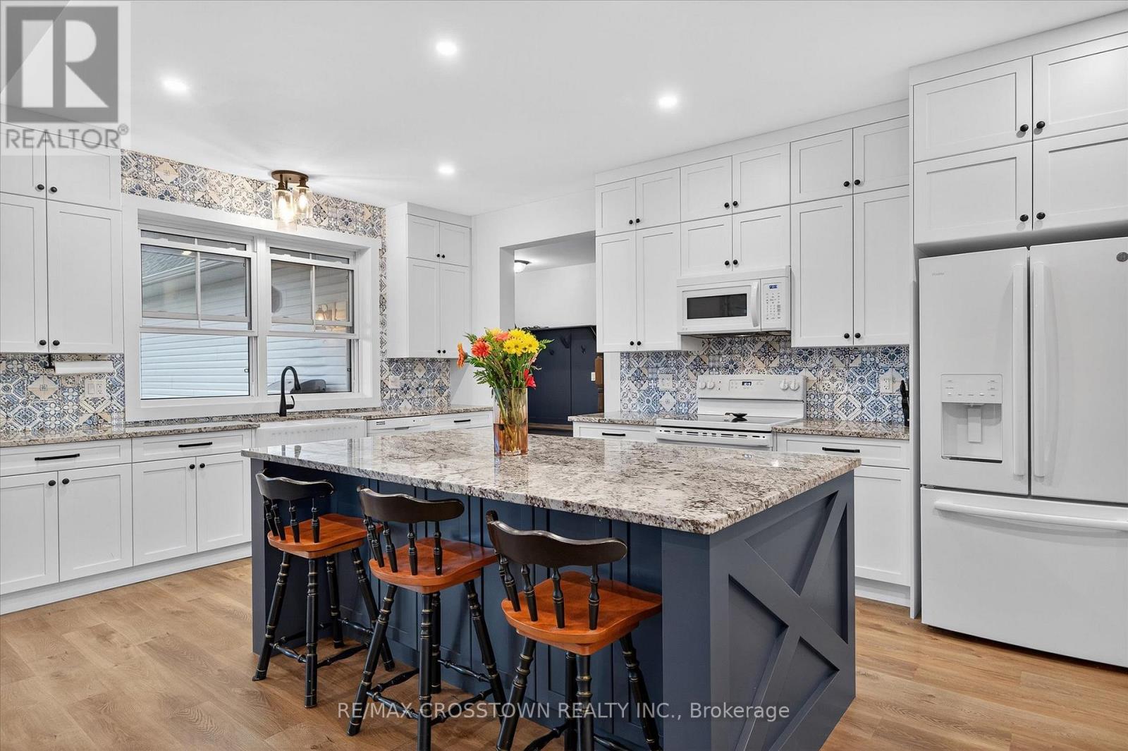 613 County Rd 8 Road, Douro-Dummer, Ontario  K0L 2B0 - Photo 11 - X12727988