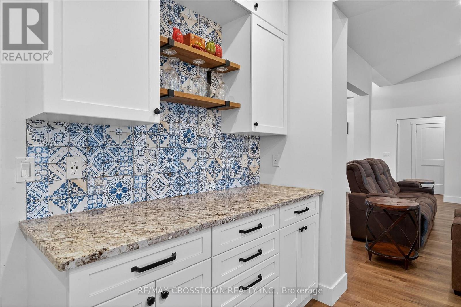 613 County Rd 8 Road, Douro-Dummer, Ontario  K0L 2B0 - Photo 18 - X12727988