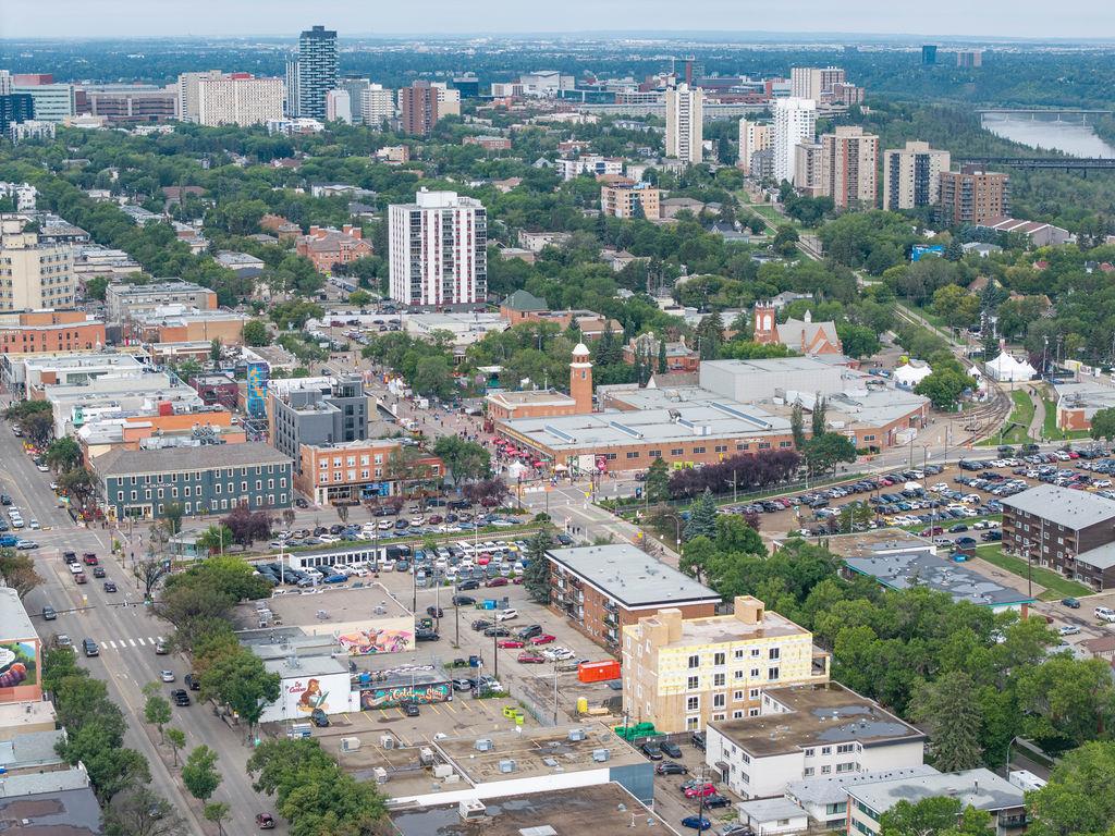 9865  85 Avenue, Edmonton, Alberta  T6E 2J5 - Photo 12 - 43688833