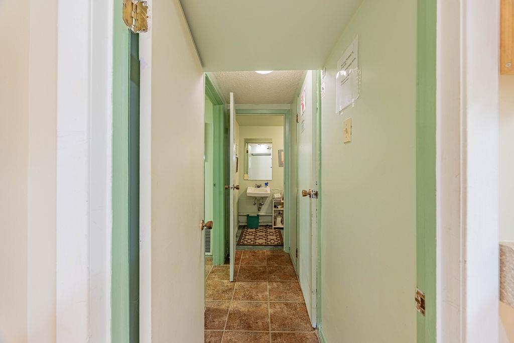 9865  85 Avenue, Edmonton, Alberta  T6E 2J5 - Photo 32 - 43688833