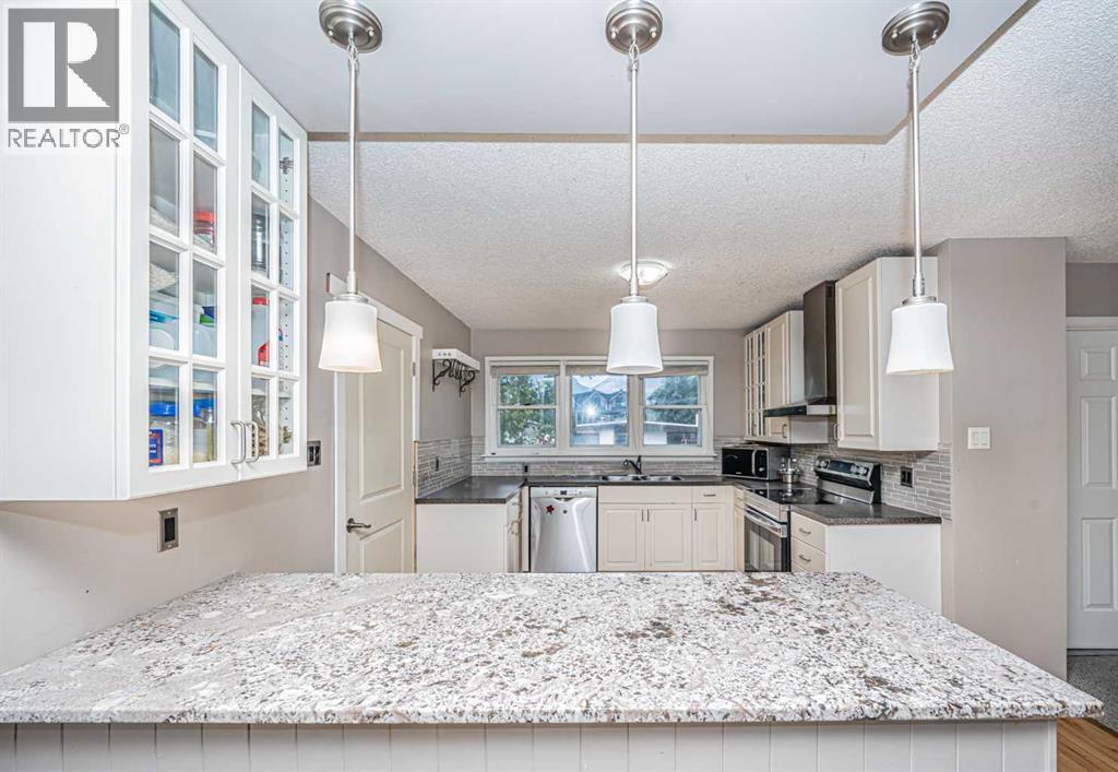 1306 1 Avenue, Canmore, Alberta  T1W 1M4 - Photo 10 - A2239732