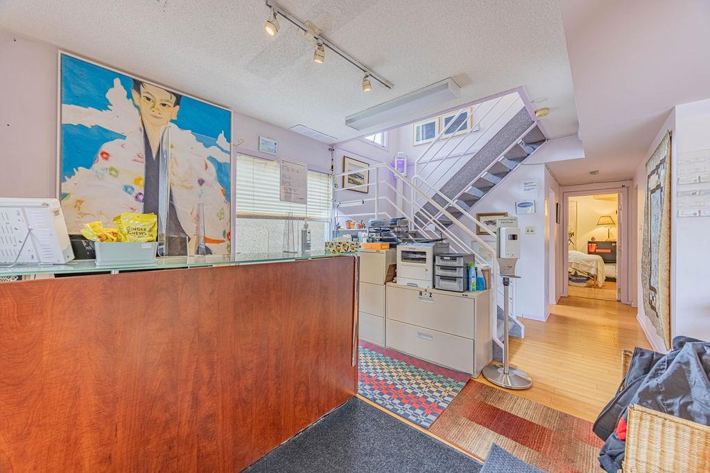 9865  85 Avenue, Edmonton, Alberta  T6E 2J5 - Photo 16 - 43688833