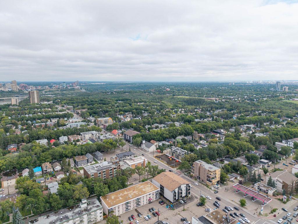 9865  85 Avenue, Edmonton, Alberta  T6E 2J5 - Photo 9 - 43688833