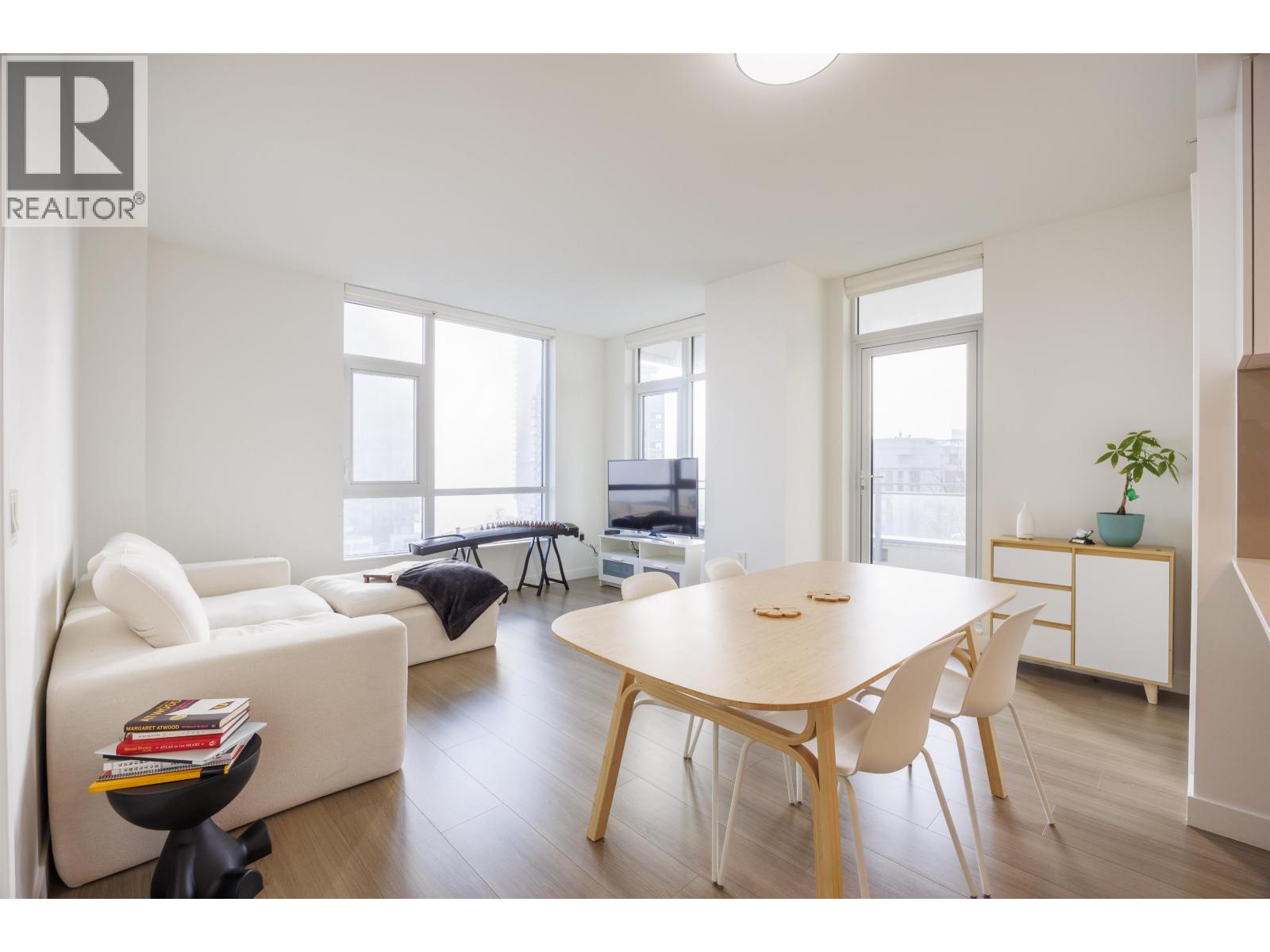 508 618 CARNARVON STREET, New Westminster, British Columbia