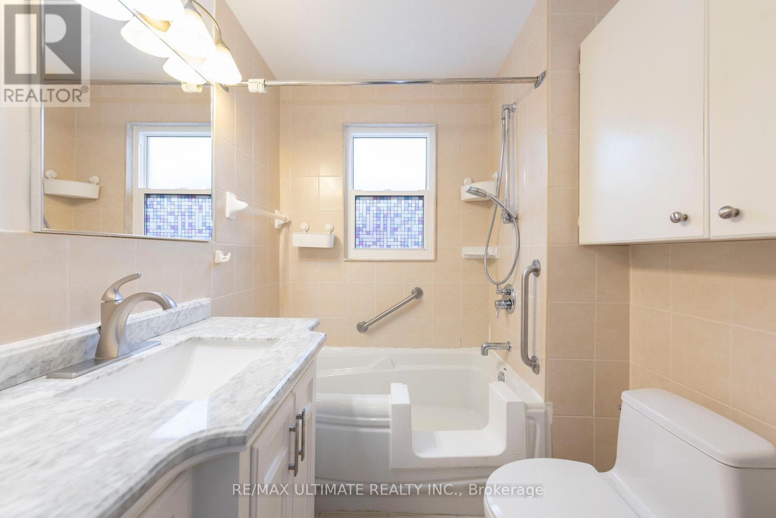 7 Joanith Upper Drive, Toronto, Ontario  M4B 1S6 - Photo 17 - E12728002