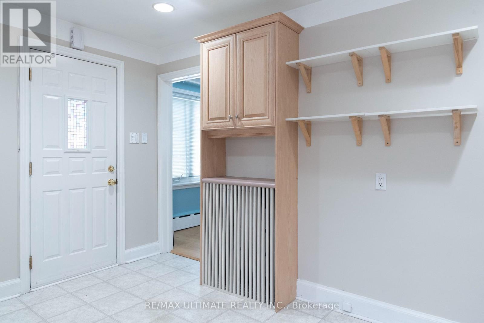 7 Joanith Upper Drive, Toronto, Ontario  M4B 1S6 - Photo 8 - E12728002