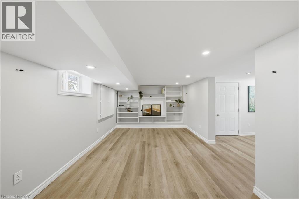 86 East 38th Street, Hamilton, Ontario  L8V 4E5 - Photo 20 - 40800809