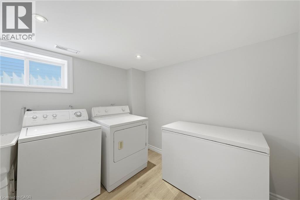 86 East 38th Street, Hamilton, Ontario  L8V 4E5 - Photo 25 - 40800809