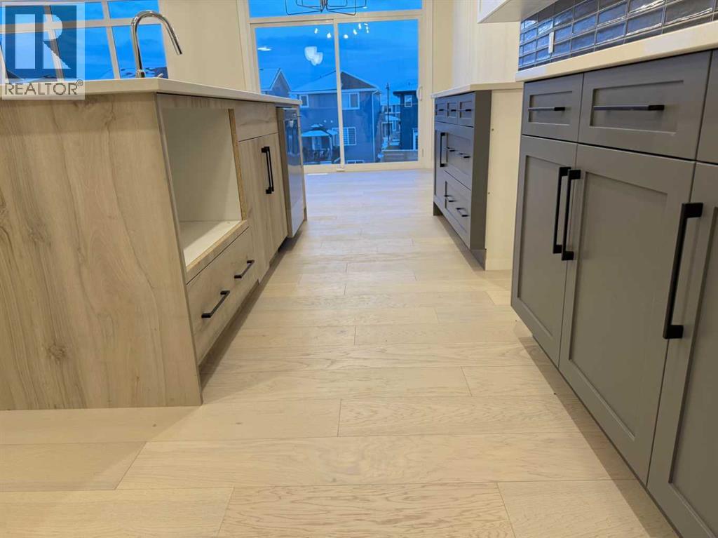 92 Sundown Crescent, Cochrane, Alberta  T4C 1Y3 - Photo 7 - A2228997