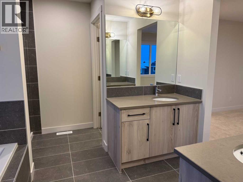 92 Sundown Crescent, Cochrane, Alberta  T4C 1Y3 - Photo 23 - A2228997