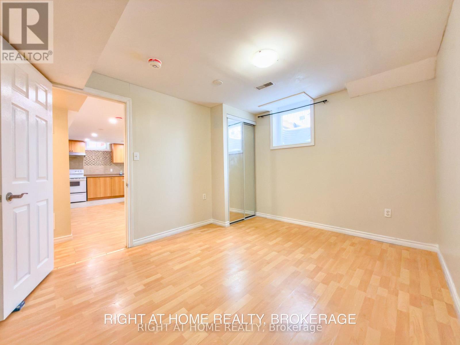 Lower - 1248 Mcmullen Crescent, Milton, Ontario  L9T 6X2 - Photo 11 - W12728008