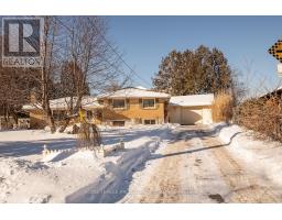 26 PLAZA SQUARE, Belleville, Ontario