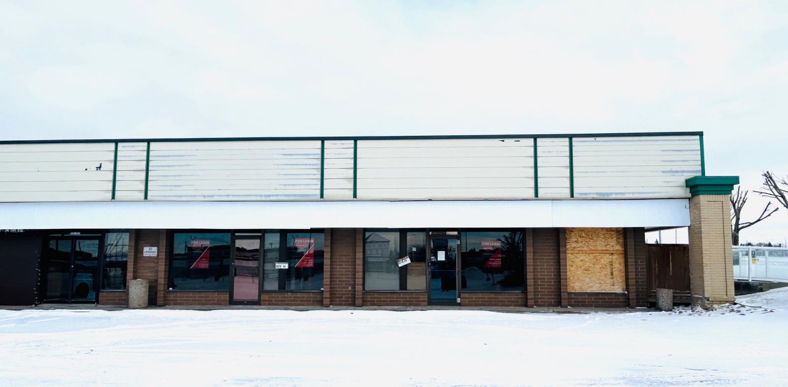 9218  34 Avenue, Edmonton, Alberta  T6E 5P2 - Photo 2 - 44060355