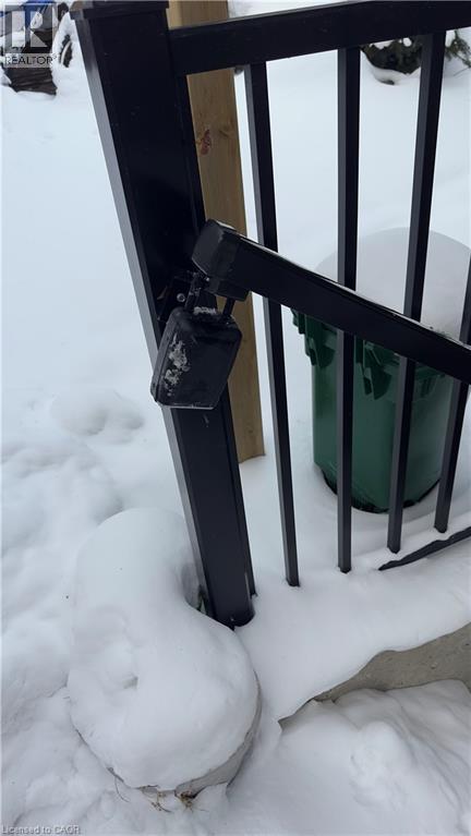 18 Ingleside Drive, Kitchener, Ontario  N2M 2G8 - Photo 1 - 40800721