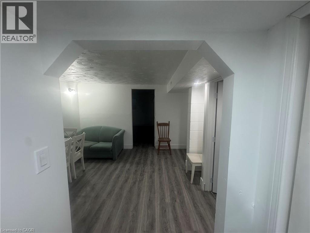 18 Ingleside Drive, Kitchener, Ontario  N2M 2G8 - Photo 5 - 40800721