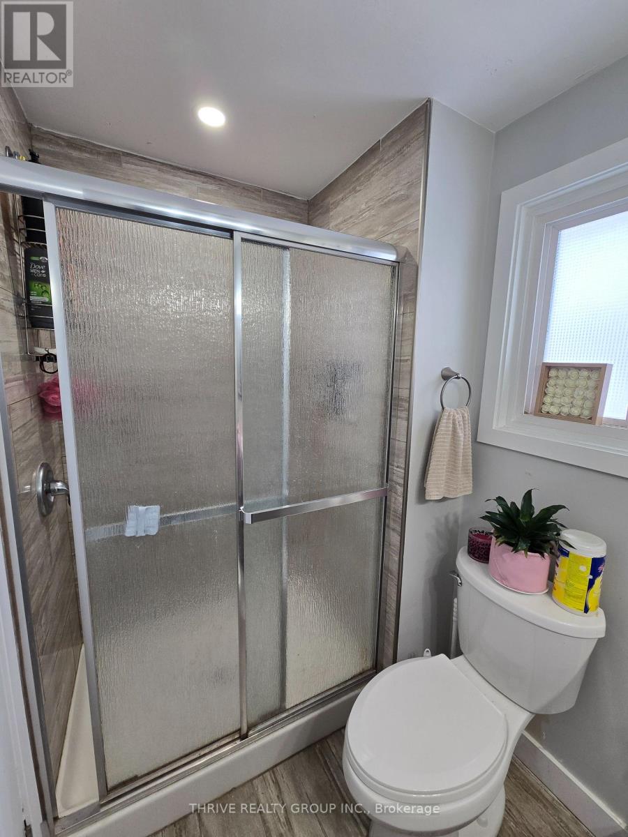 407 Griffith Street, London South, Ontario  N6K 2S3 - Photo 6 - X12728052