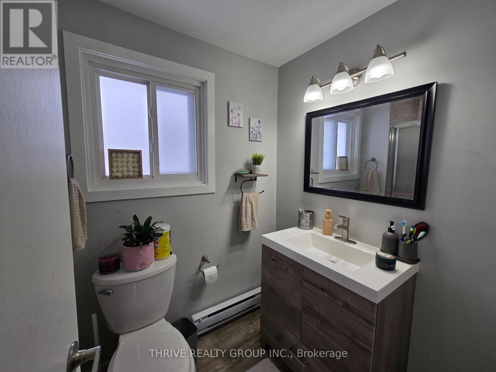 407 Griffith Street, London South, Ontario  N6K 2S3 - Photo 7 - X12728052