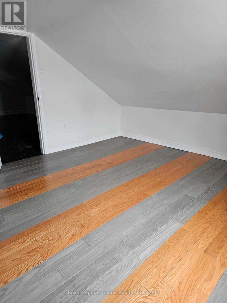 764 Dundas Street, Woodstock, Ontario  N4S 1E9 - Photo 17 - X12728028