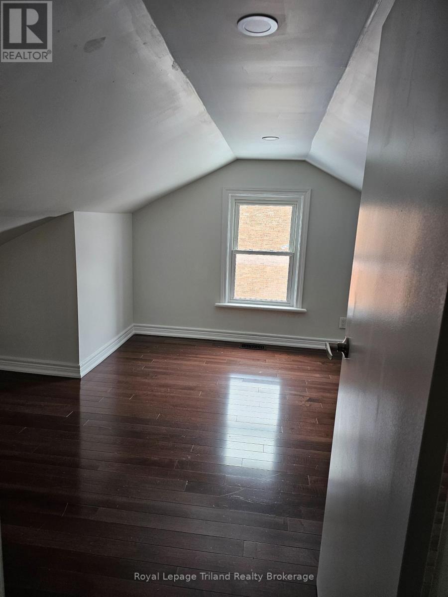 764 Dundas Street, Woodstock, Ontario  N4S 1E9 - Photo 18 - X12728028