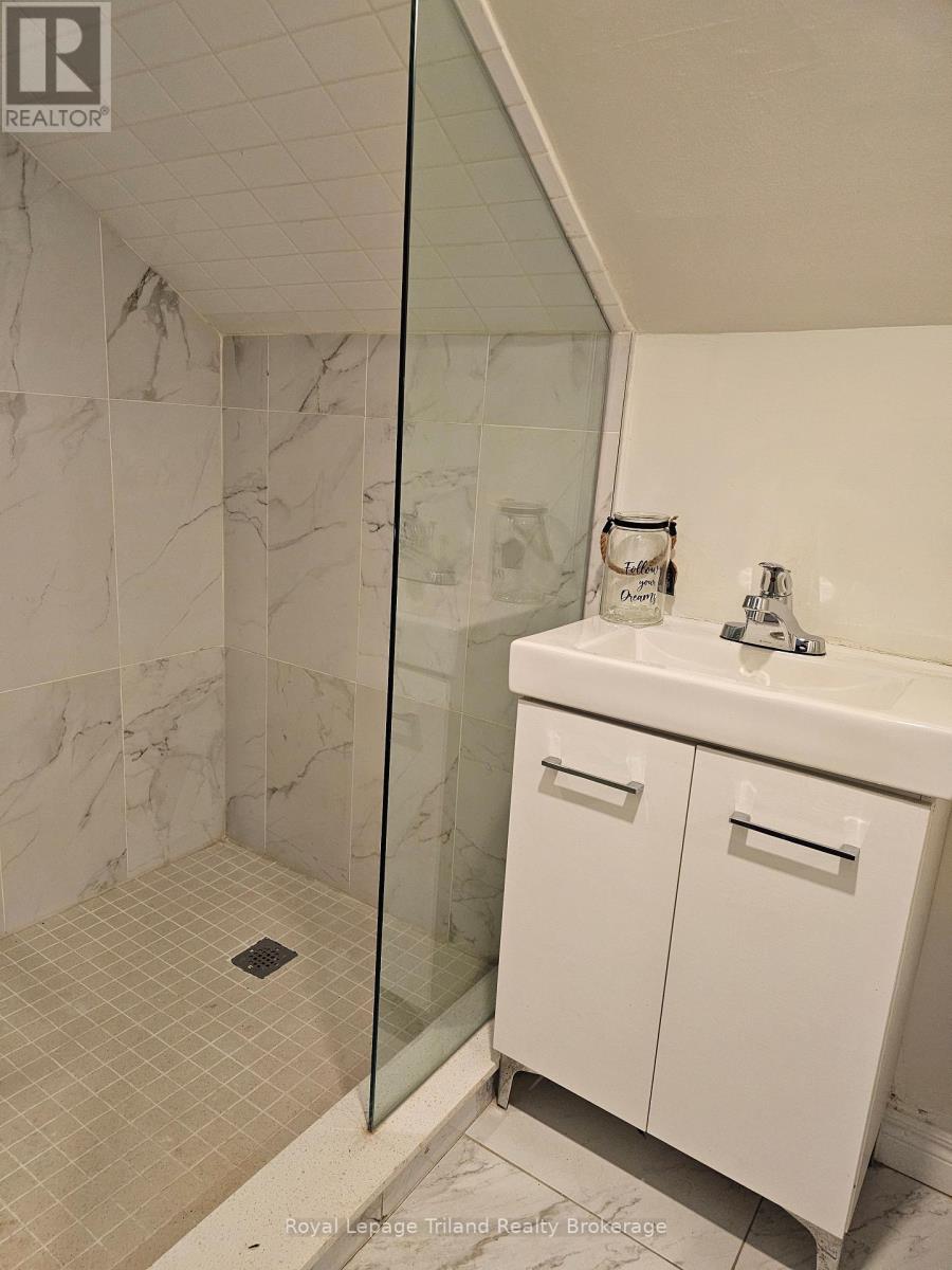 764 Dundas Street, Woodstock, Ontario  N4S 1E9 - Photo 21 - X12728028