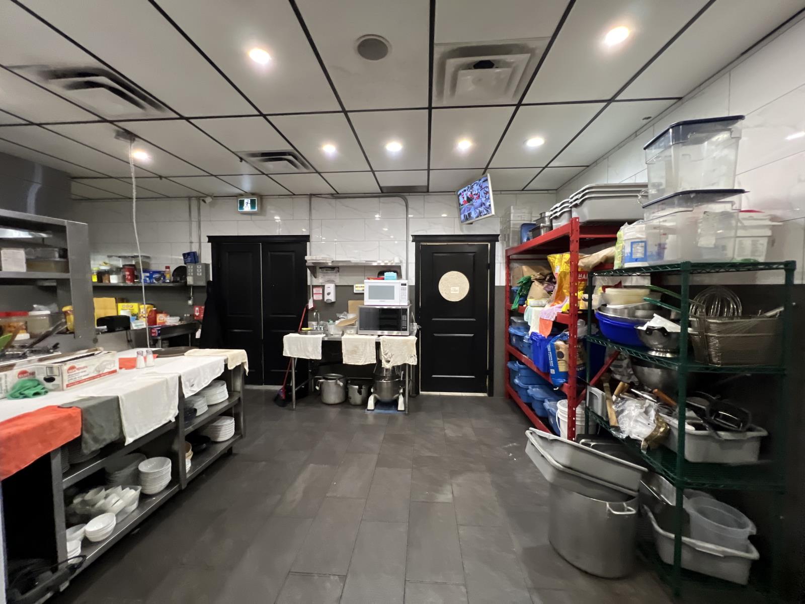 326  Saddleback Rd Nw, Edmonton, Alberta  T6J 4R7 - Photo 34 - 44171688