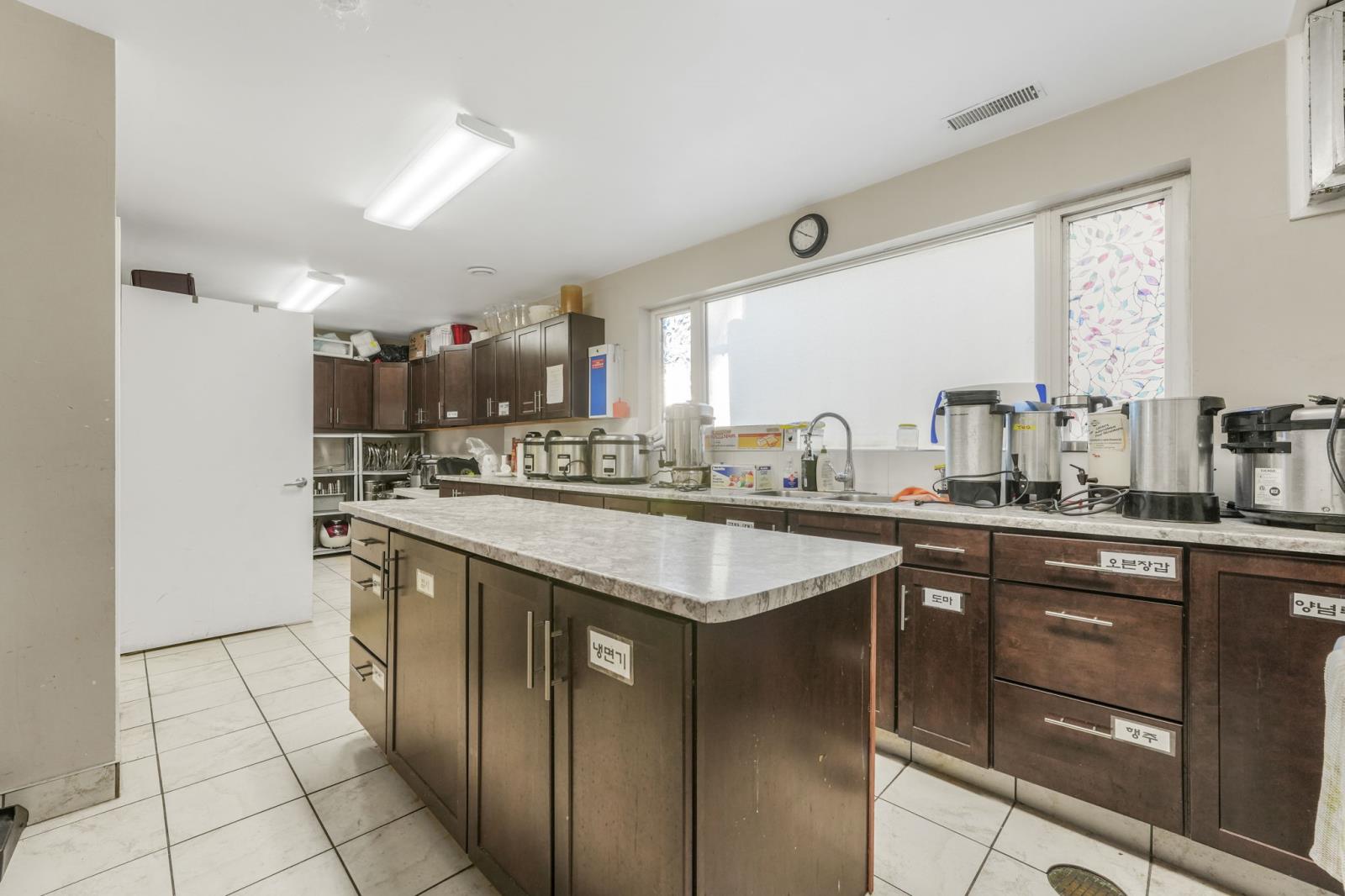 8711 82 Avenue Nw, Edmonton, Alberta T6C 0Y9 - Photo 69 - 44194111