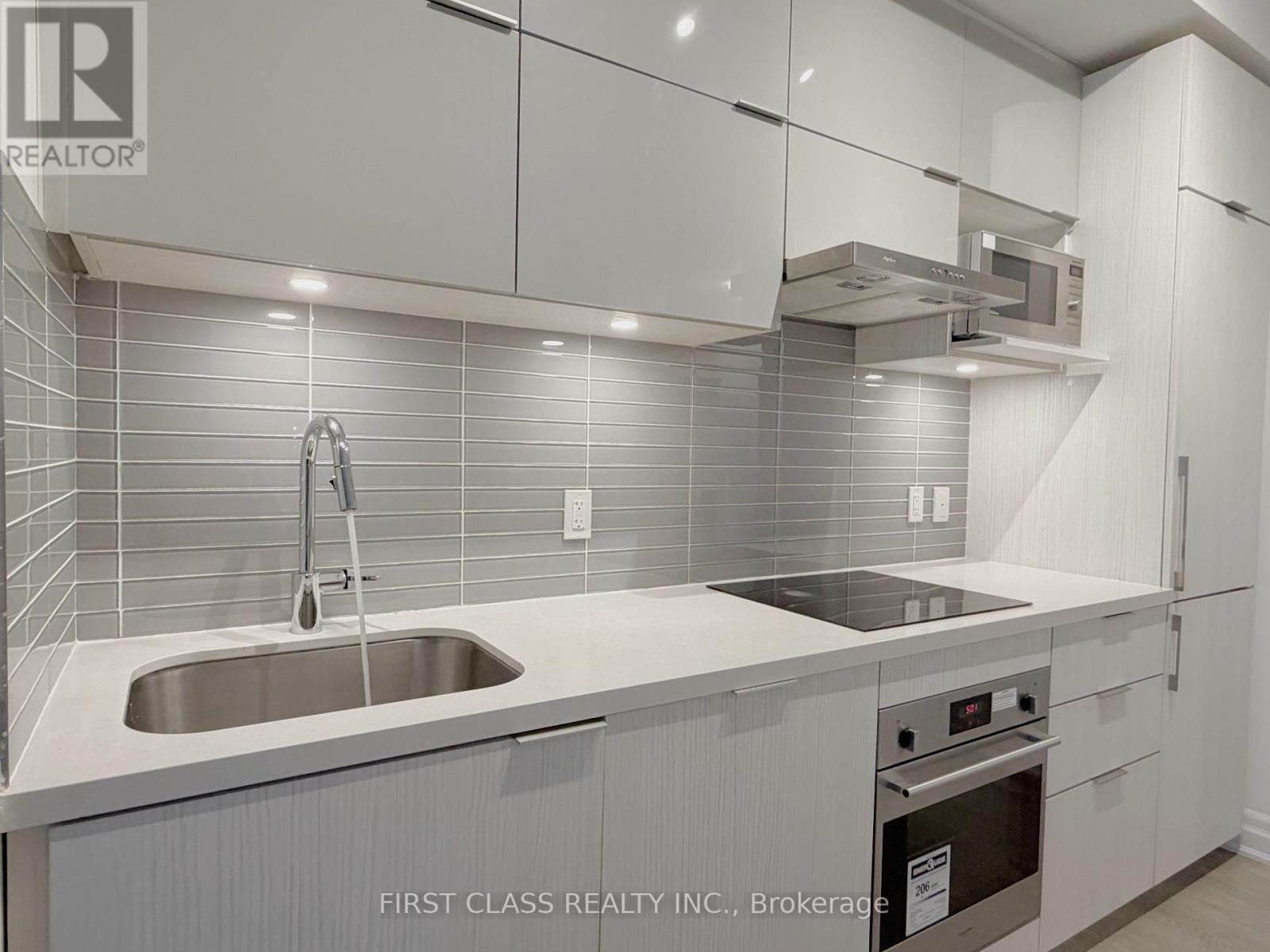 1102 - 8 Rouge Valley Drive W, Markham, Ontario  L6G 0G8 - Photo 3 - N12728032