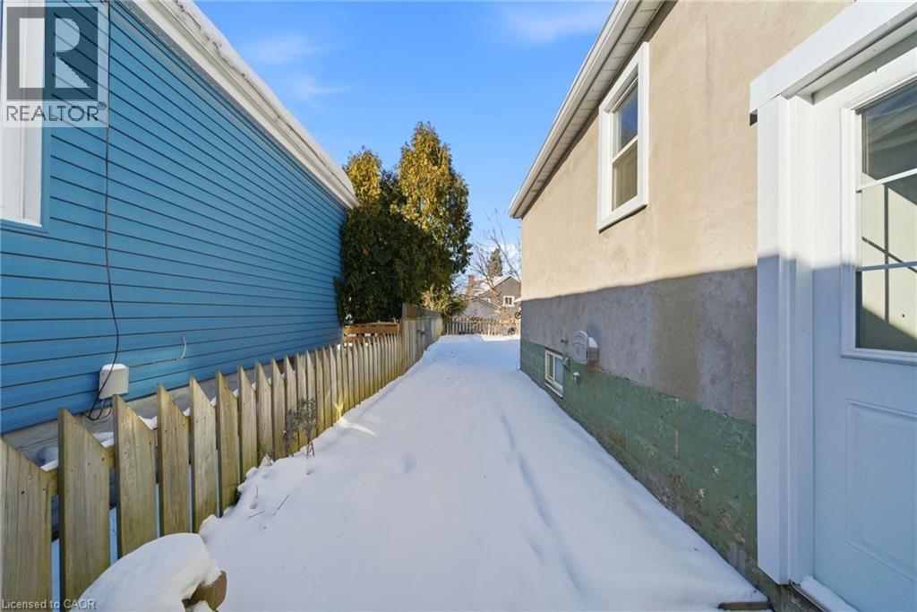 86 East 38th Street, Hamilton, Ontario  L8V 4E5 - Photo 26 - 40800814