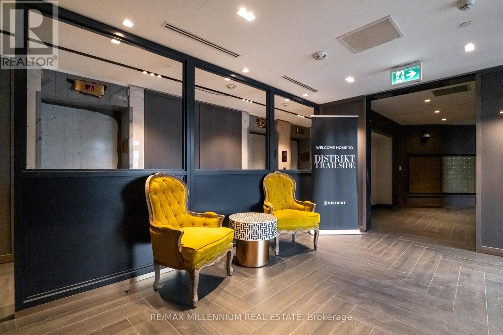 531 - 395 Dundas Street W, Oakville, Ontario  L6M 4M2 - Photo 3 - W12728020